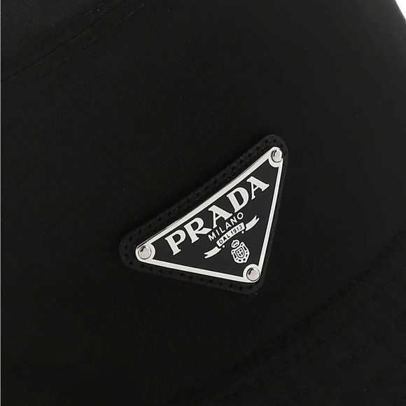 PRADA Re-Nylon Bucket Hat Black Size Made of Prada's iconic nylon fabric. - Picture 5 of 16